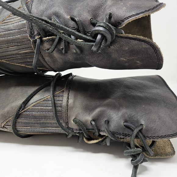 Freebird By Steven Carolina Women's Black Leather Knee-High Boots - Picture 8 of 13